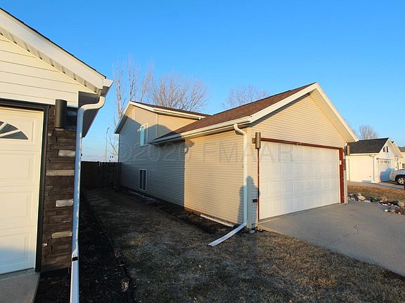 3rd image of 3608 Village Green Ln