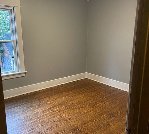 5th image of 349 Nassau Ave Floor 2