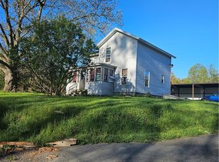 2351 Lyon Rd, Palmyra, NY 14522