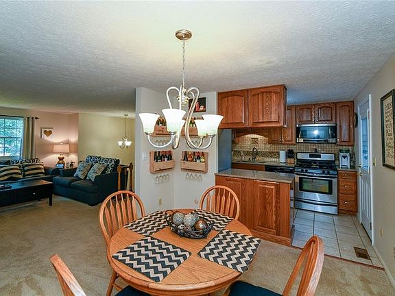5th image of 1351 Hibbard Dr