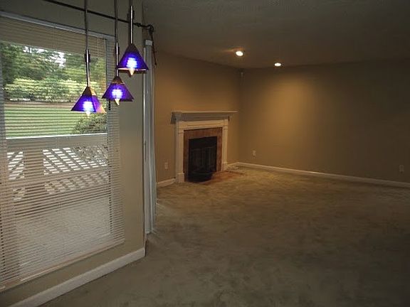 3rd image of 7436 Ashfield Ct