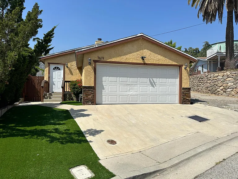 7619 Memory Dr — Photo 1