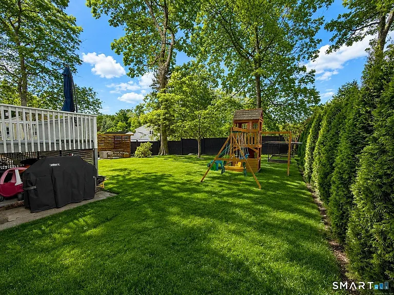 23 Sleepyhollow Dr — Photo 28
