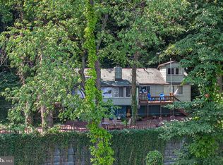 3390 Green Branch Rd, Red Lion, PA 17356