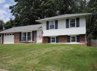 300 Admiral Dr, Godfrey, IL 62035