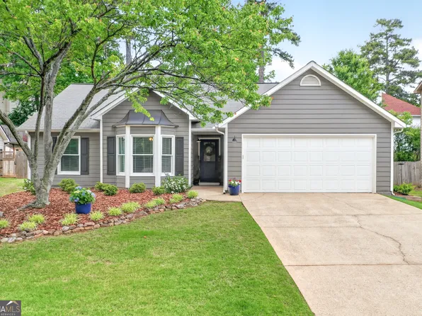215 Tanners Ct, Johns Creek, GA 30022