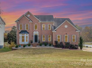 768 Knightswood Rd, Fort Mill, SC 29708