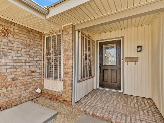 5th image of 3032 Woodall St