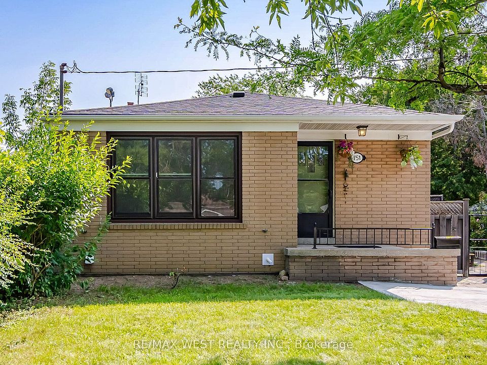 1st image of 751 Meadowvale Rd