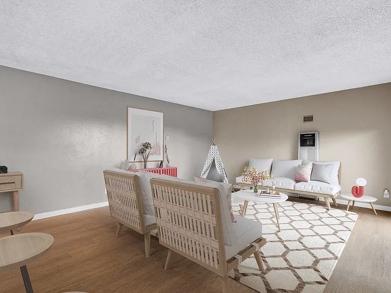 120 San Lorenzo Blvd — Photo 14