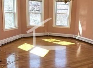 129 Brook St #2, Brookline, MA 02445