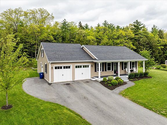 3rd image of 46 Berkshire Way