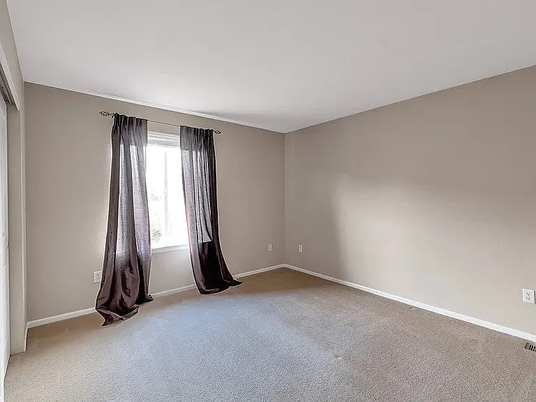 5255 Clovervale Cir — Photo 21