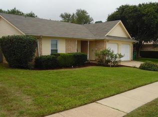 6000 Hickoryhill Rd, Watauga, TX 76148