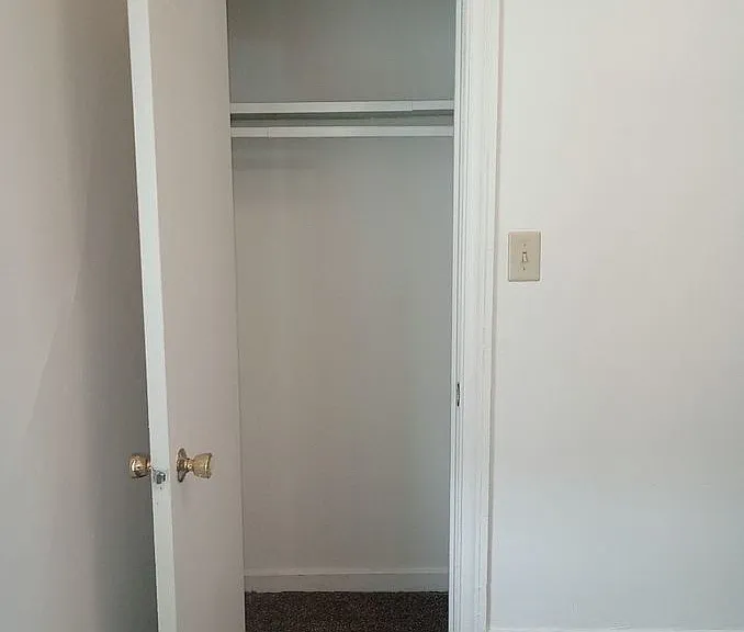 354 W 7th St #4 — Photo 7