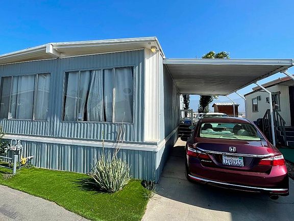 3rd image of 2160 W Rialto Ave Spc 90