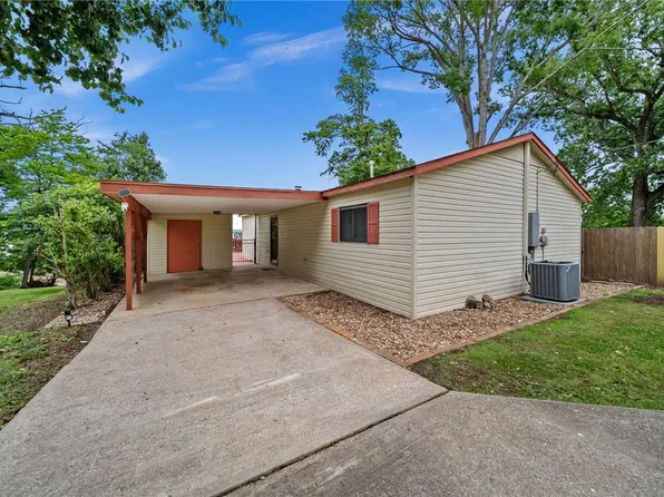 16578 Cypress Ln, Rogers, AR 72756