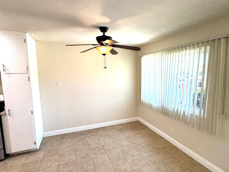 8231 Ellis Ave — Photo 15