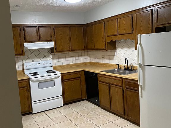 5th image of 360 Deputy Ln Unit C