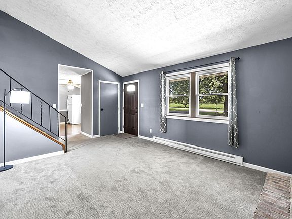 4th image of 2473 Cramer Rd