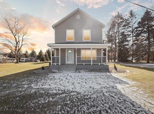 1295 Riverside Dr, Suamico, WI 54173