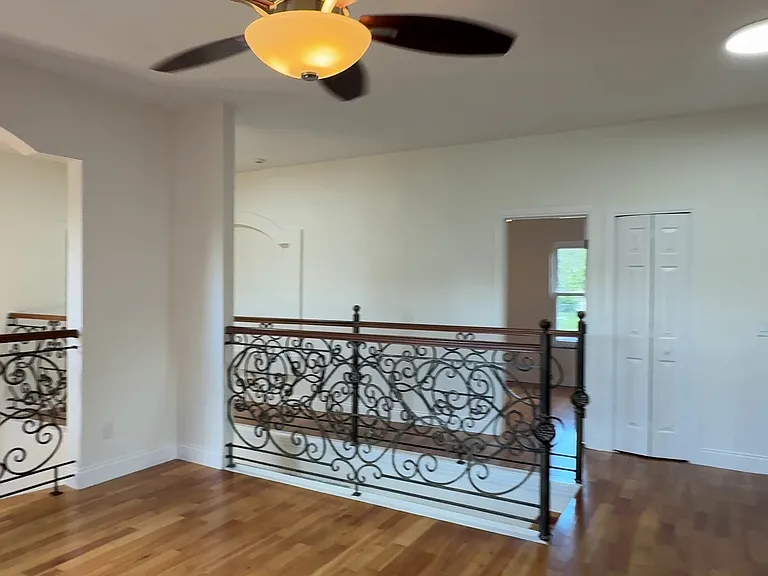 1254 Shelter Rock Rd — Photo 15