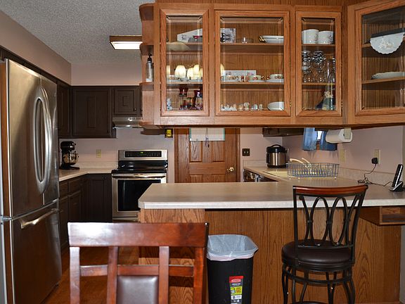 3rd image of 10630 N 138th St