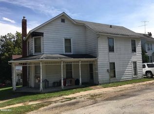 301 E Rapp St, Mount Carroll, IL 61053