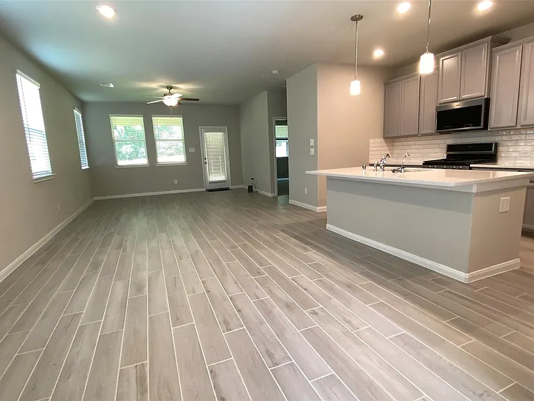 7059 Silverleaf Oak St — Photo 6