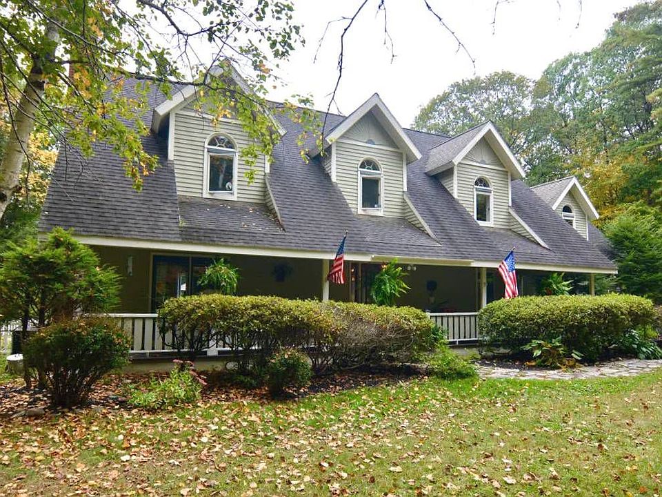 1st image of 4 Granite Lake Dr