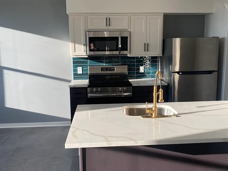 505 Washington St #7B — Photo 1