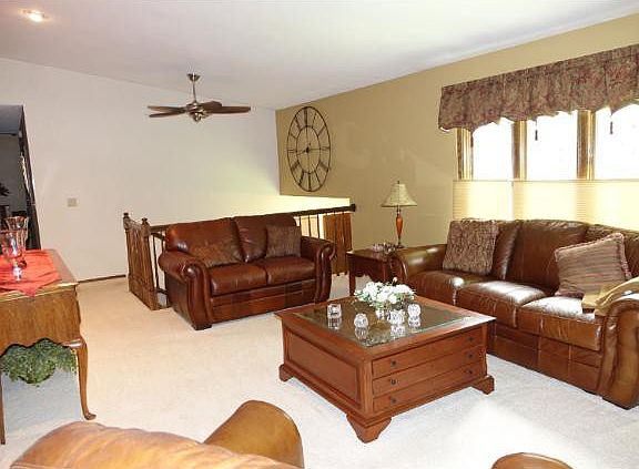 2nd image of 13113 Manor Blvd W