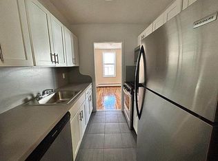 8431 Van Wyck Expy APT 3A, Jamaica, NY 11435