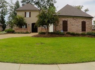 107 Bentwood Dr, Clinton, MS 39056