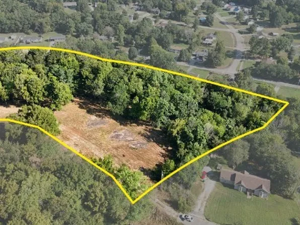 2080 Wild Cherry Dr, Lewisburg, TN 37091