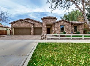 3680 E Old Stone Cir S, Chandler, AZ 85249