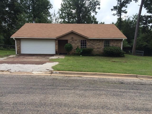 1st image of 8 Buena Vista Dr