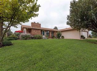 16237 111th Rd, Winfield, KS 67156