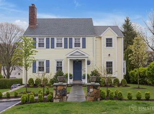 51 Hoyt St, New Canaan, CT 06840