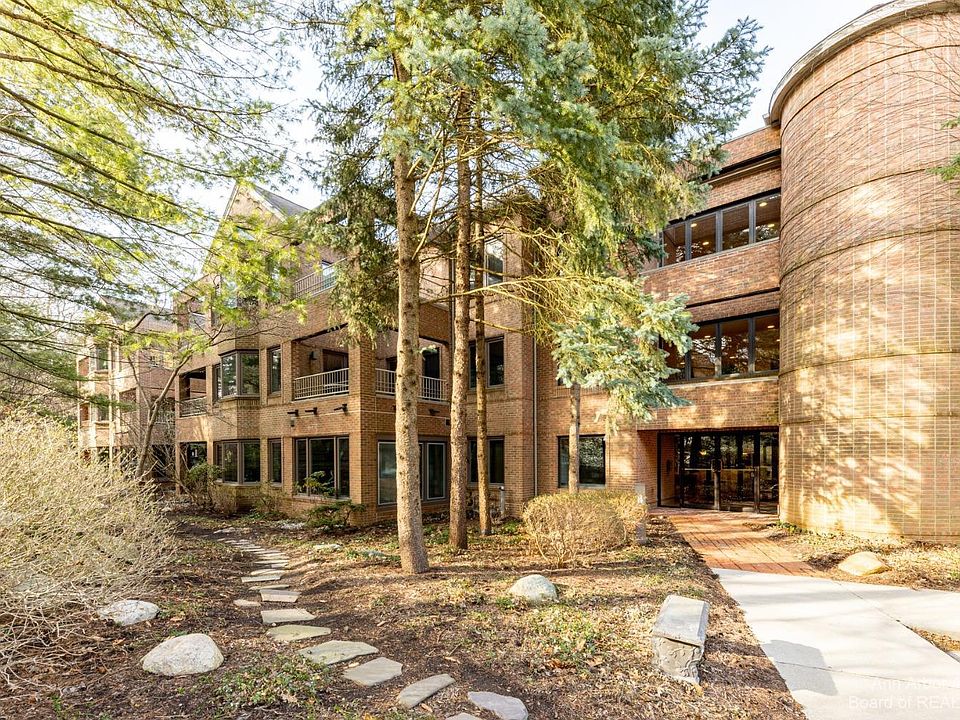 1st image of 3000 Glazier Way