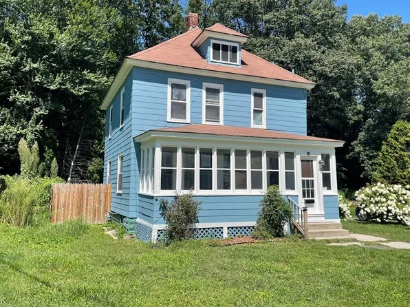 23 Laurel St, Greenfield, MA 01301