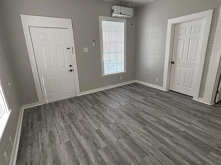 4125 Avenue M — Photo 7
