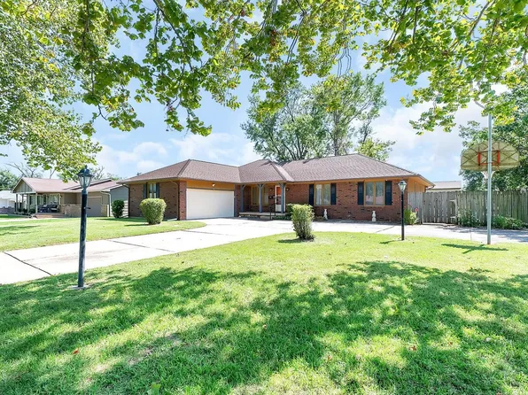 5419 W York St, Wichita, KS 67215