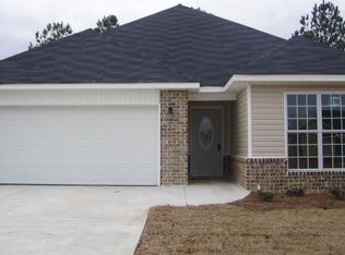 211 Laurel Woods Dr, Warner Robins, GA 31088