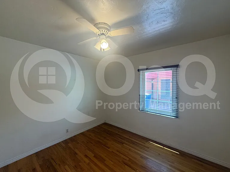 2926 E Waverly St — Photo 27