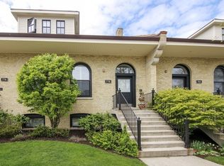 778 Lyster Rd, Highwood, IL 60040