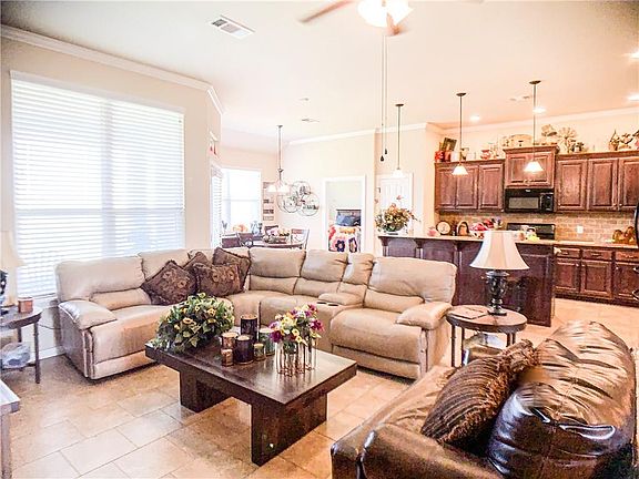 2nd image of 127 Gamble Cir