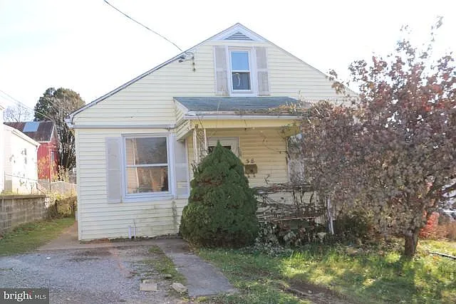 58 Conner Ave photo 1