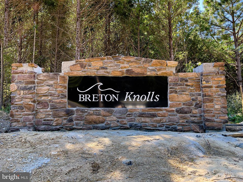 2nd image of 24645 Springhill Ln