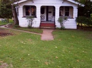 769 6th Ave, Aurora, IL 60505